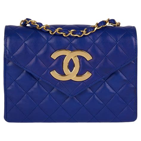 pochette modello chanel blu|Chanel Timeless Mini Flap Vintage Blu .